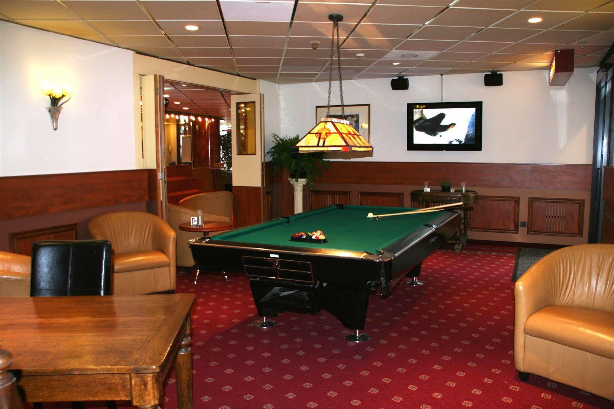 Hotel Restaurant & Casino De Nachtegaal Lisse Bagian luar foto
