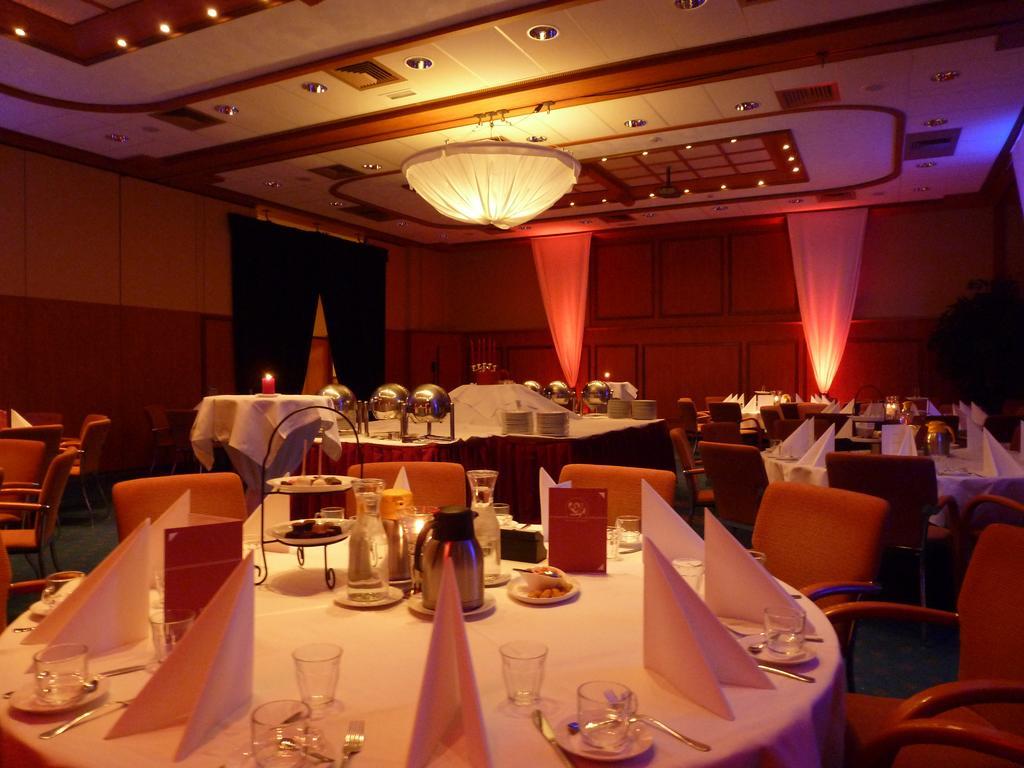 Hotel Restaurant & Casino De Nachtegaal Lisse Bagian luar foto