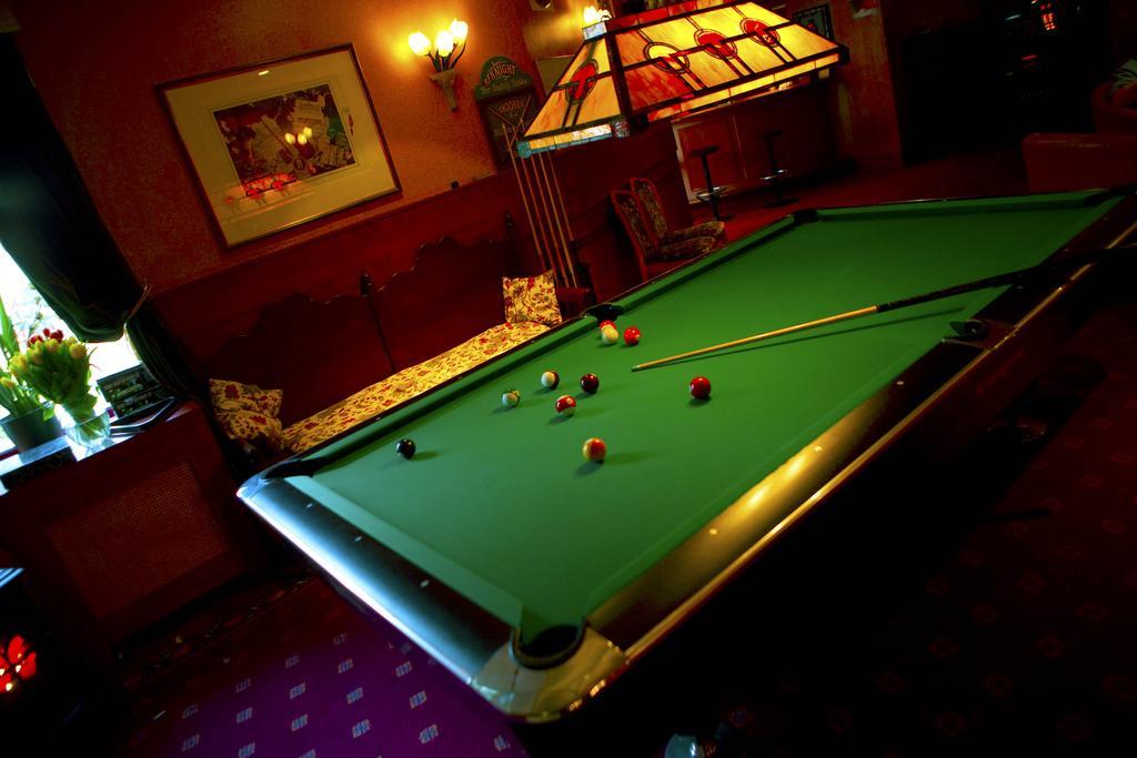 Hotel Restaurant & Casino De Nachtegaal Lisse Bagian luar foto
